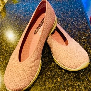 Brand new memory foam sketchers